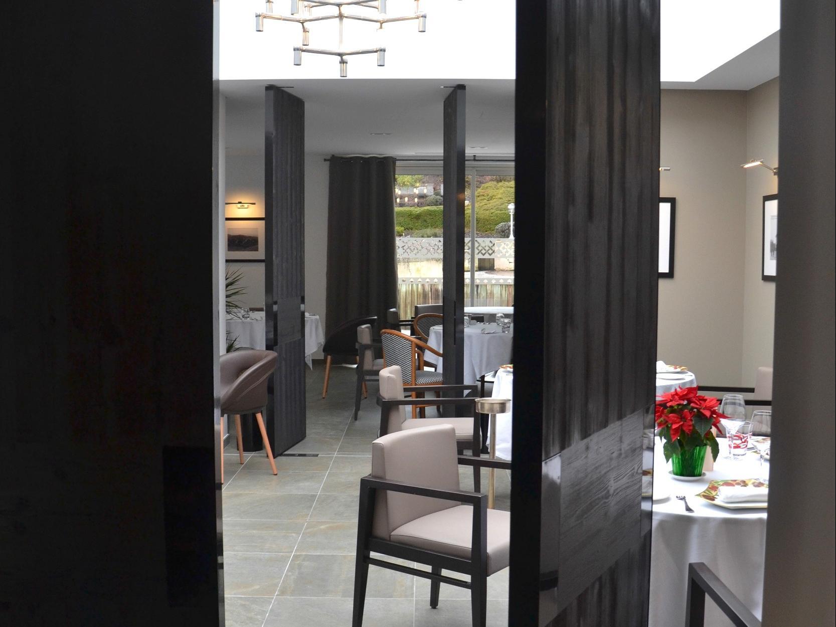 Hotel Blanc Marigny-Saint-Marcel ภายนอก รูปภาพ
