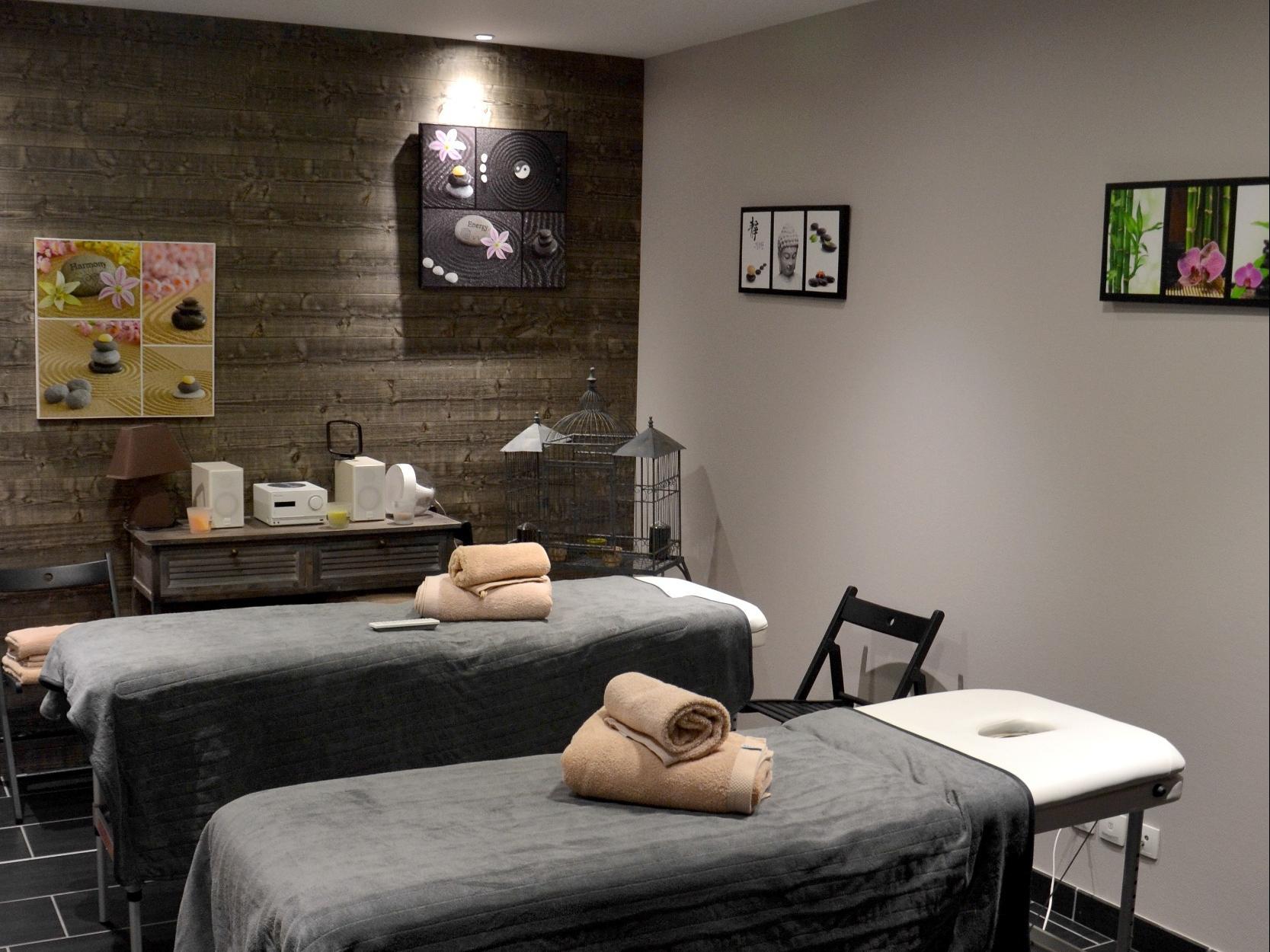 Hotel Blanc Marigny-Saint-Marcel ภายนอก รูปภาพ