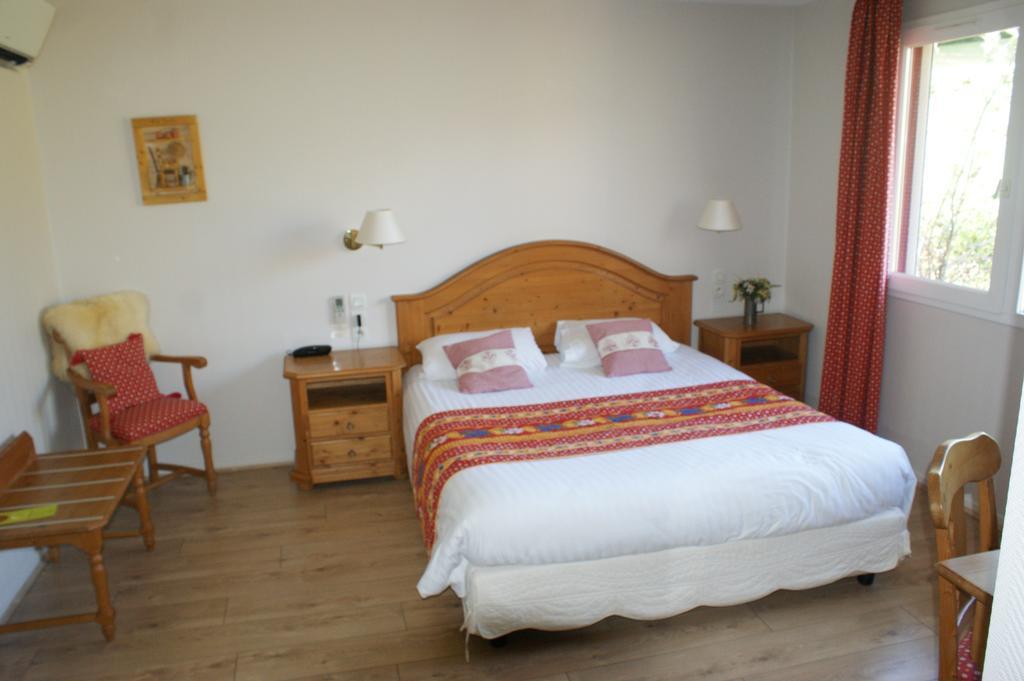 Hotel Blanc Marigny-Saint-Marcel ภายนอก รูปภาพ